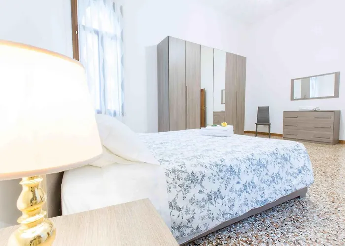 Ca Cicogna Air Conditioning And Fast Wifi, Central Location